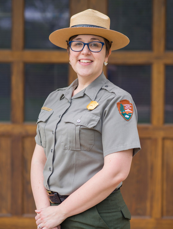 Engraved Buck Knives Celebrates Park Rangers